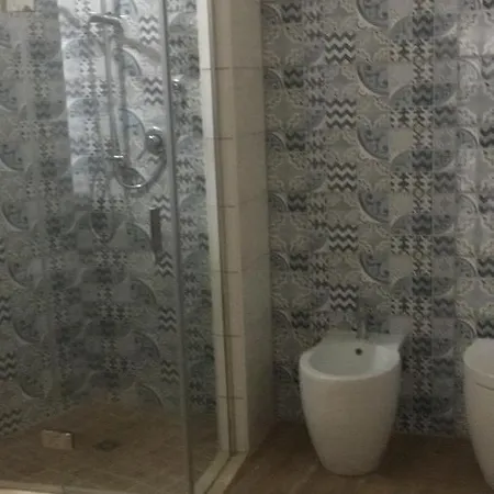Correri 125 Guest house *